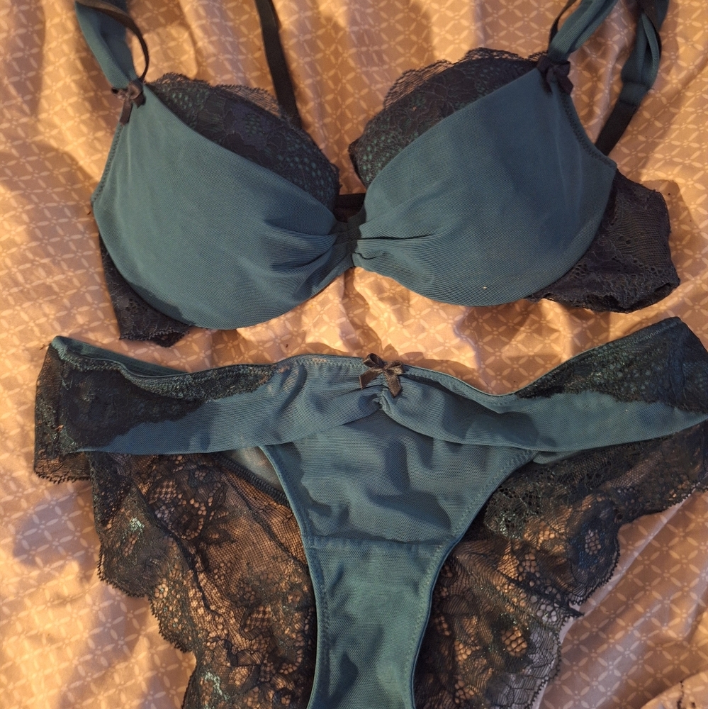 Adore me Clairabelle green underwear and bra sz 34B & medium